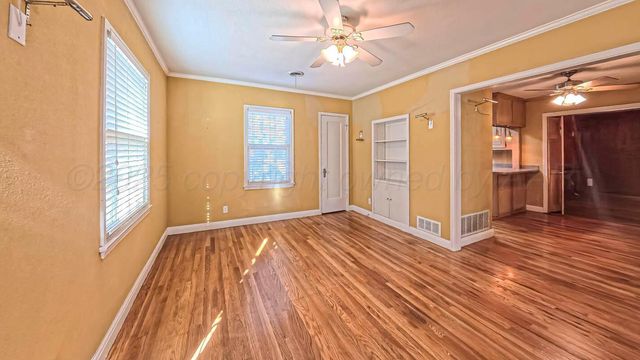 2705 S TAYLOR Street, Amarillo, TX 79109