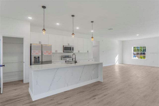 8102 N MALTESE DRIVE, Citrus Springs, FL 34433