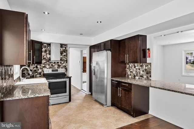 114 EASTBROOK LN, Willingboro, NJ 08046