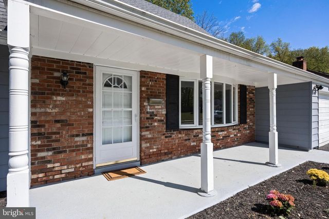 114 EASTBROOK LN, Willingboro, NJ 08046