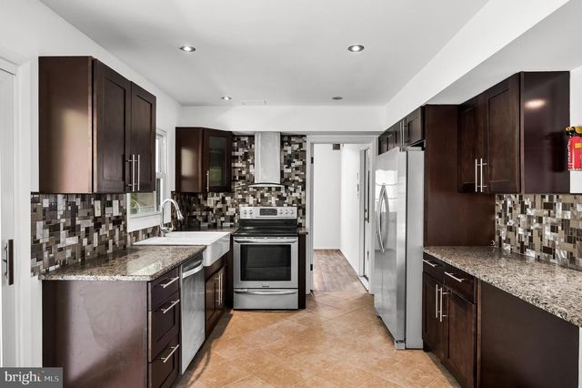 114 EASTBROOK LN, Willingboro, NJ 08046