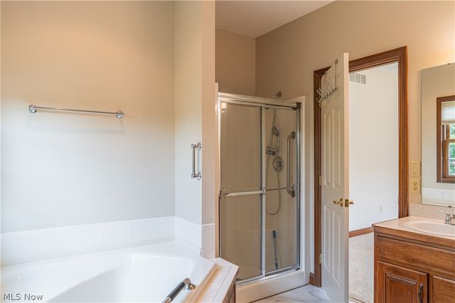 125 Pin Oak Trail, Seville, OH 44273