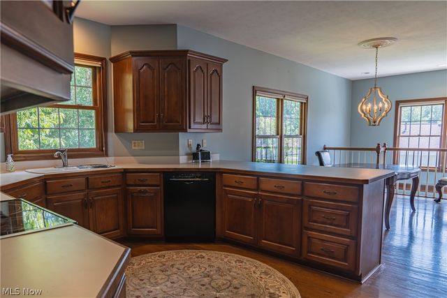 125 Pin Oak Trail, Seville, OH 44273