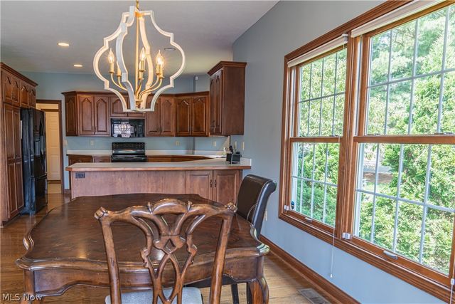 125 Pin Oak Trail, Seville, OH 44273