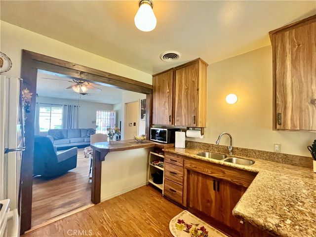 17900 Martha Street, Encino, CA 91316