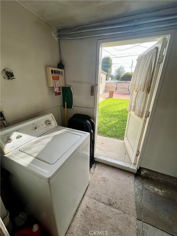 17900 Martha Street, Encino, CA 91316