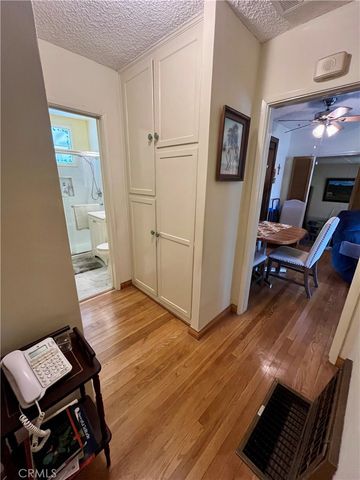 17900 Martha Street, Encino, CA 91316