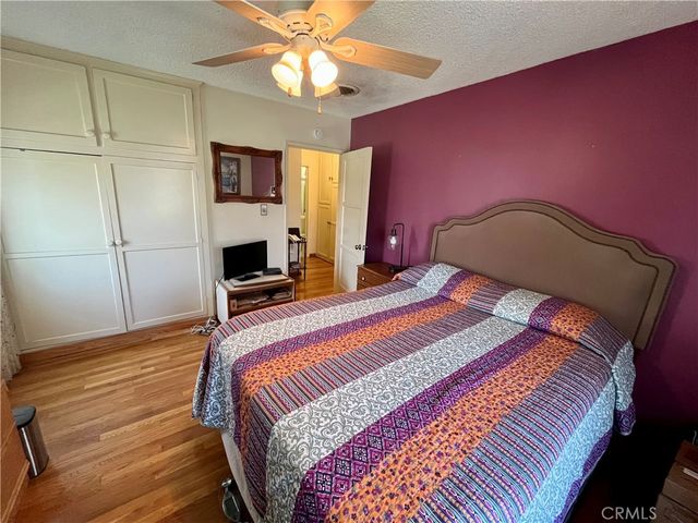 17900 Martha Street, Encino, CA 91316