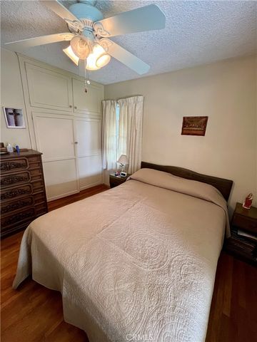 17900 Martha Street, Encino, CA 91316