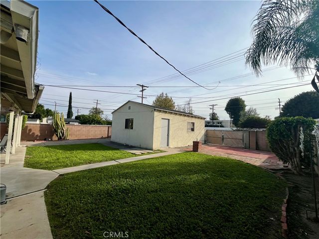 17900 Martha Street, Encino, CA 91316