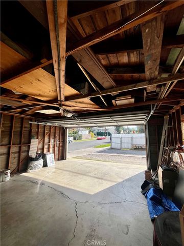 17900 Martha Street, Encino, CA 91316