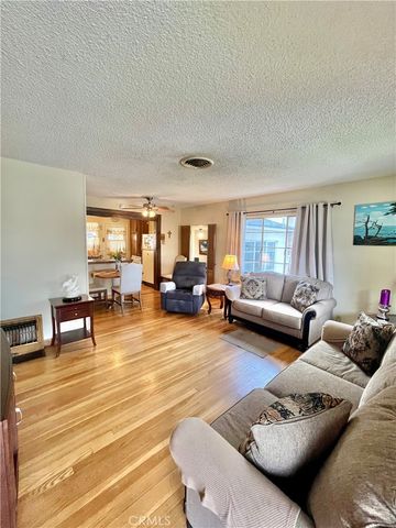 17900 Martha Street, Encino, CA 91316