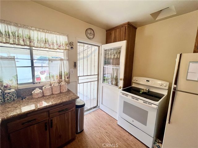 17900 Martha Street, Encino, CA 91316