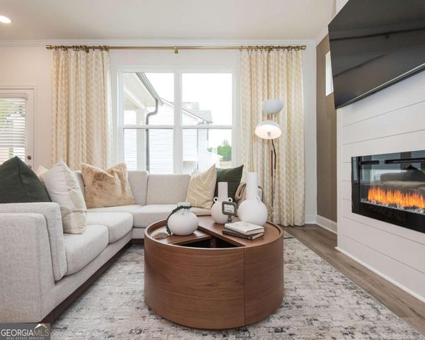 6009 Silverbell Drive, Flowery Branch, GA 30542