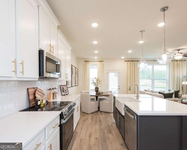 6009 Silverbell Drive, Flowery Branch, GA 30542