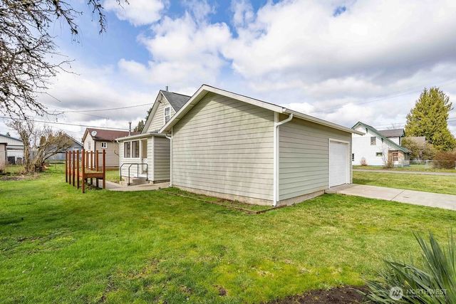 116 E 4th Street, Centralia, WA 98531