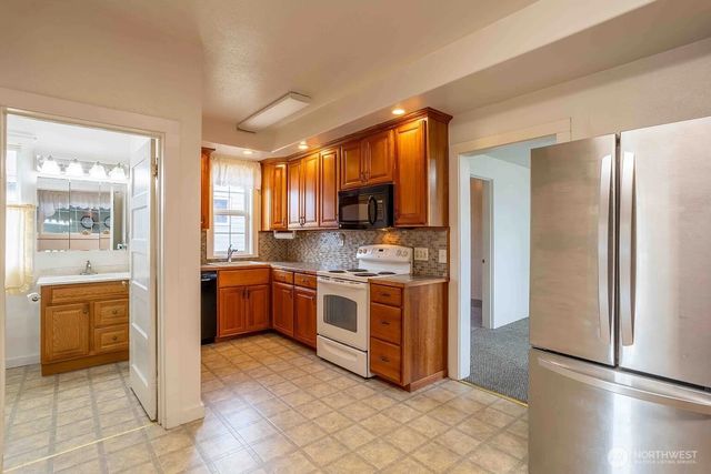 116 E 4th Street, Centralia, WA 98531