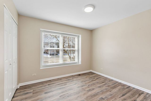 4025 Peartree Drive, Lake In The Hills, IL 60156