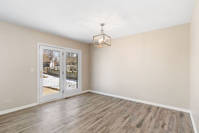 4025 Peartree Drive, Lake In The Hills, IL 60156