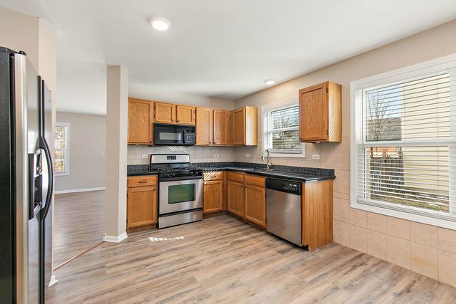 4025 Peartree Drive, Lake In The Hills, IL 60156