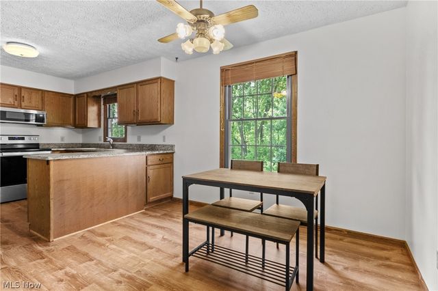 2411 Otterbin Street, Louisville, OH 44641