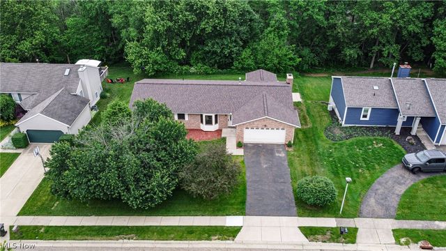 2411 Otterbin Street, Louisville, OH 44641