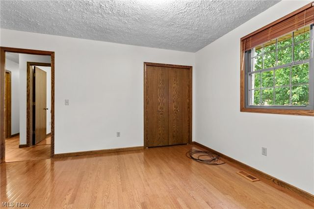 2411 Otterbin Street, Louisville, OH 44641