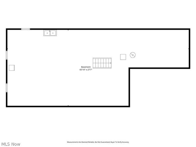 2411 Otterbin Street, Louisville, OH 44641