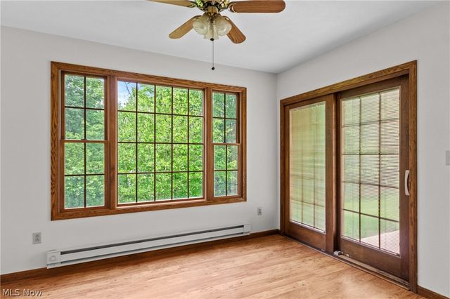 2411 Otterbin Street, Louisville, OH 44641