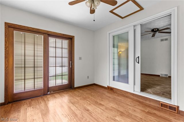 2411 Otterbin Street, Louisville, OH 44641