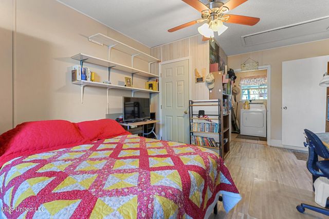 118 James Drive, Gulfport, MS 39503