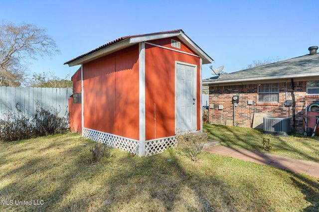 118 James Drive, Gulfport, MS 39503