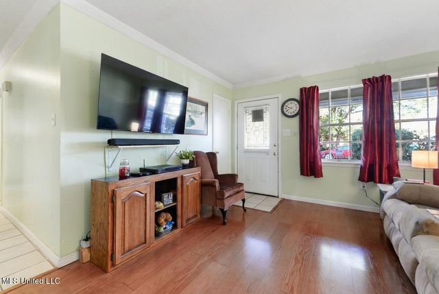 118 James Drive, Gulfport, MS 39503