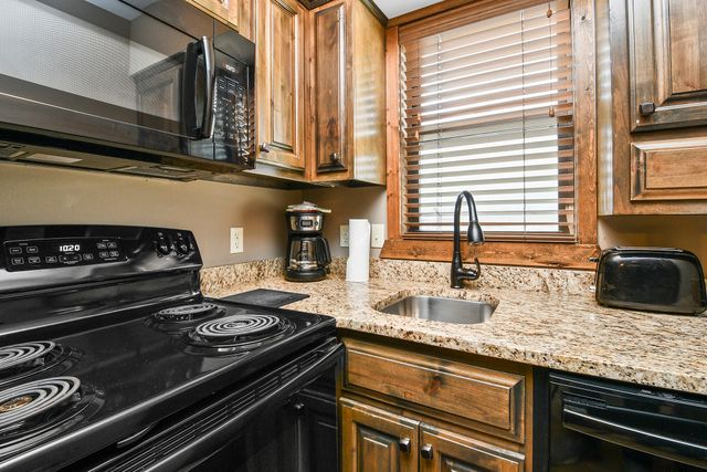 164 Dogwood Park Trail 1204, Branson, MO 65616