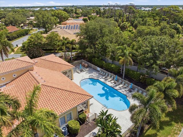 210 RIO TERRA, Venice, FL 34285