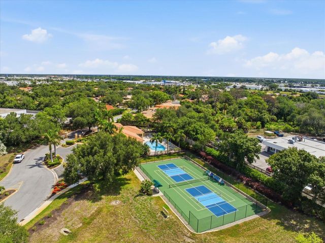 210 RIO TERRA, Venice, FL 34285