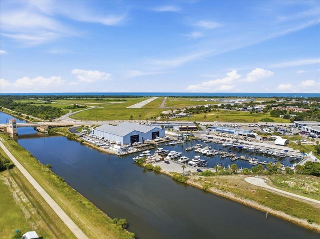 210 RIO TERRA, Venice, FL 34285
