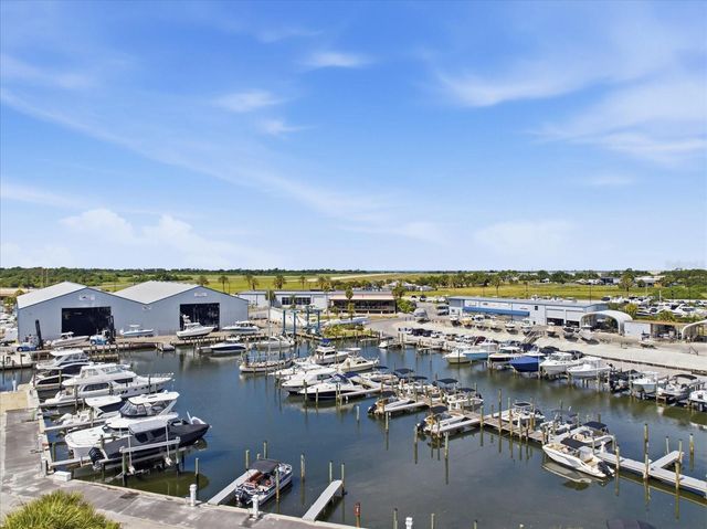 210 RIO TERRA, Venice, FL 34285