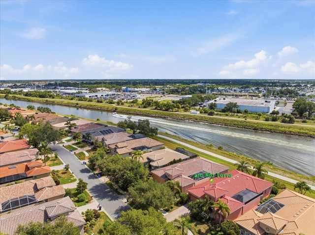210 RIO TERRA, Venice, FL 34285
