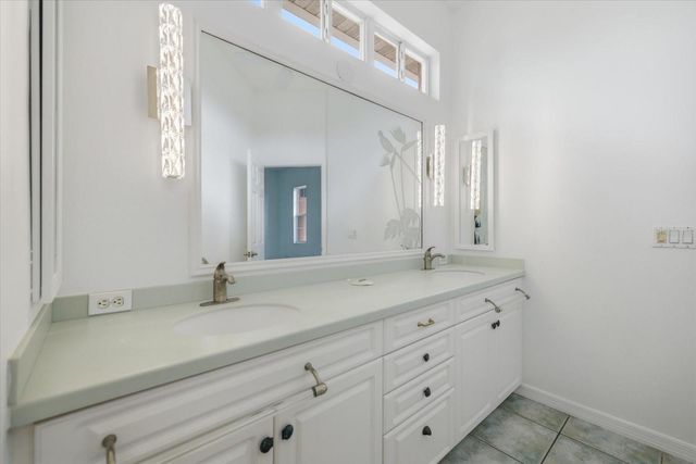 210 RIO TERRA, Venice, FL 34285