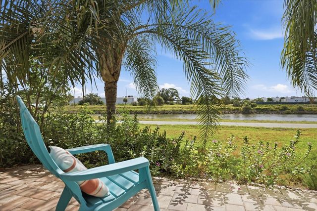 210 RIO TERRA, Venice, FL 34285