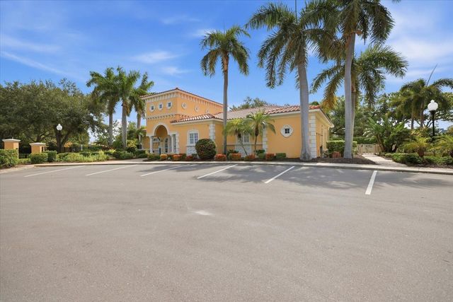 210 RIO TERRA, Venice, FL 34285