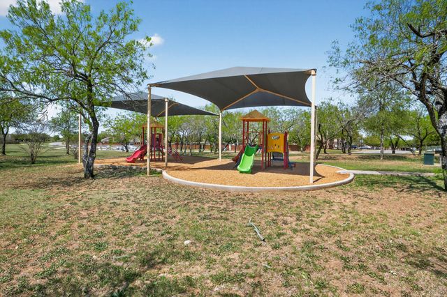 591 Middle CRK, Buda, TX 78610