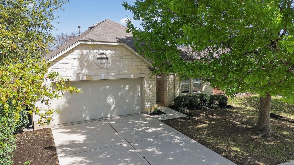591 Middle CRK, Buda, TX 78610