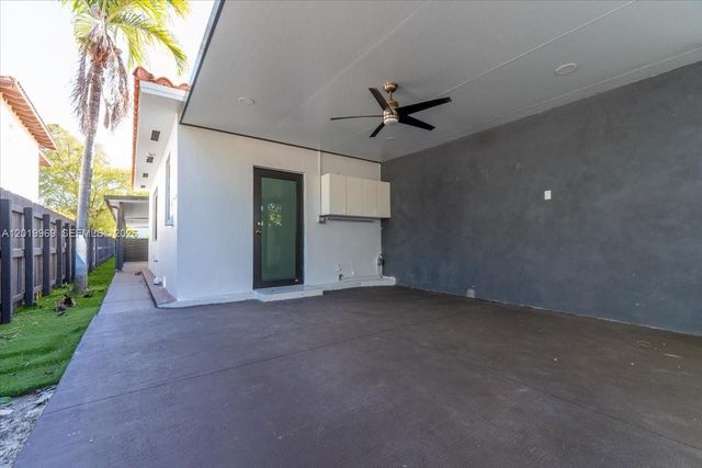 3297 SW 26th St, Miami, FL 33133