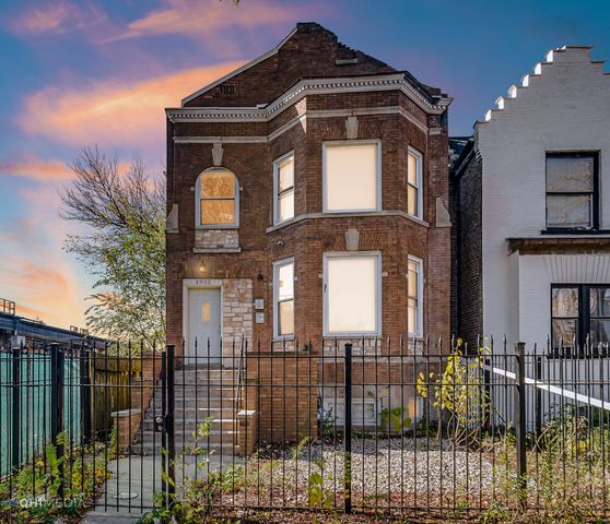 1932 S Sawyer Avenue 2, Chicago, IL 60623