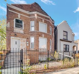 1932 S Sawyer Avenue 2, Chicago, IL 60623