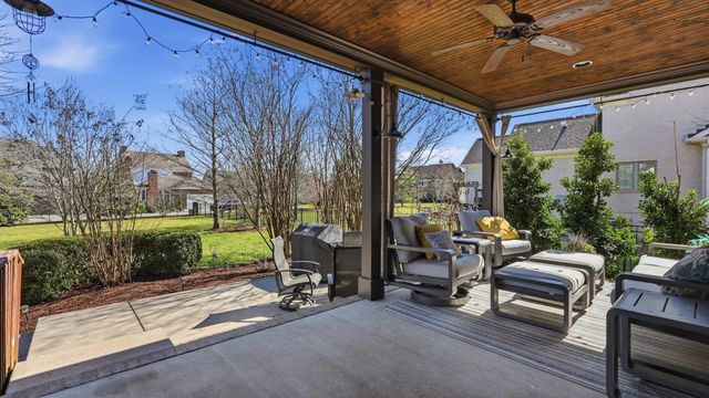 2616 Sporting Hill Bridge Rd, Thompsons Station, TN 37179