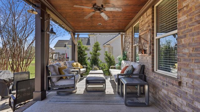 2616 Sporting Hill Bridge Rd, Thompsons Station, TN 37179