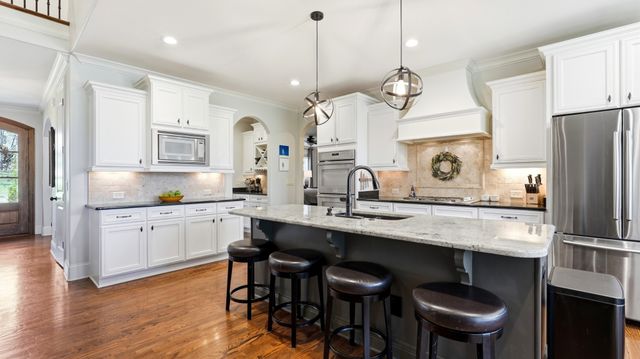 2616 Sporting Hill Bridge Rd, Thompsons Station, TN 37179